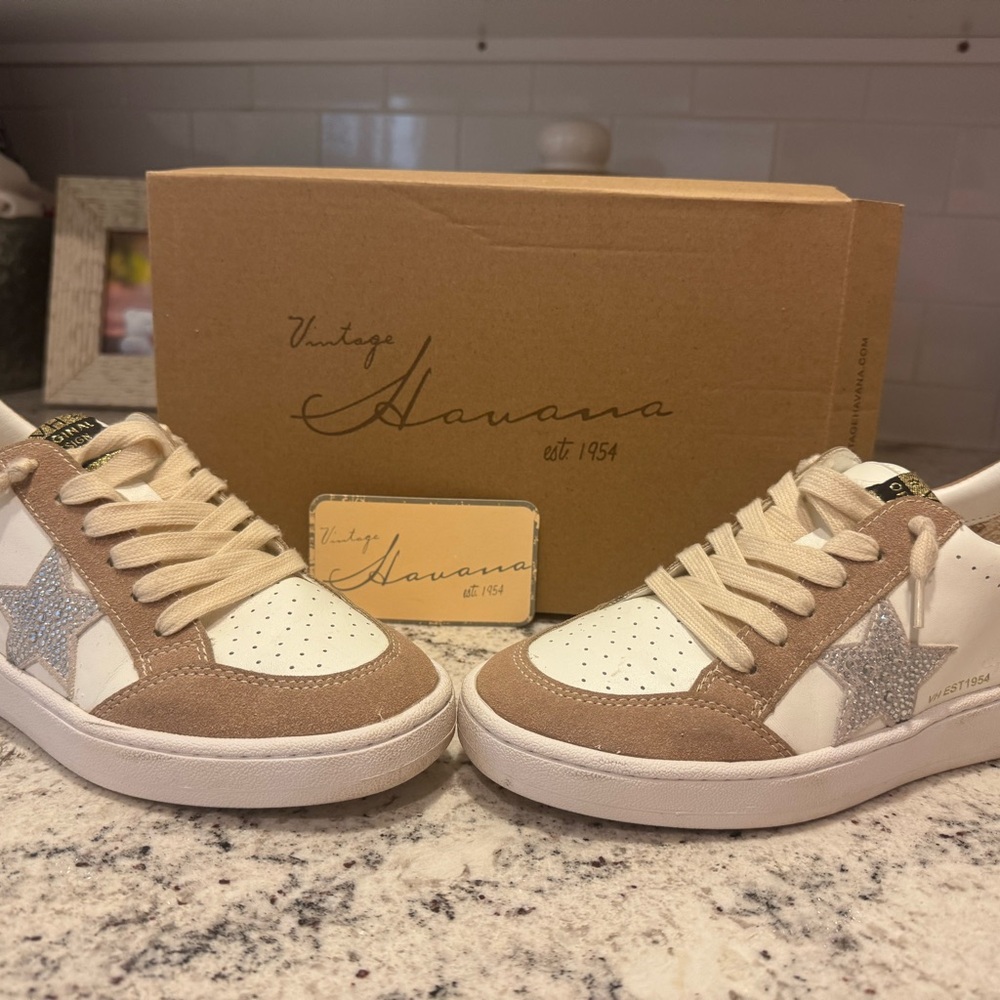 Vintage Havana Tan and White Sneakers Retro-Inspired Casual Shoes